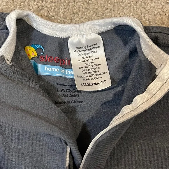 Zipadee zip sleep sack (swaddle transition) size large 12-24 months (dark gray) - Picture 2 of 2